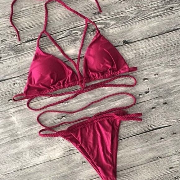 BIKINIĀ SETā
SIZEāLāBURGUNDYāCOLOR - Picture 4 of 8